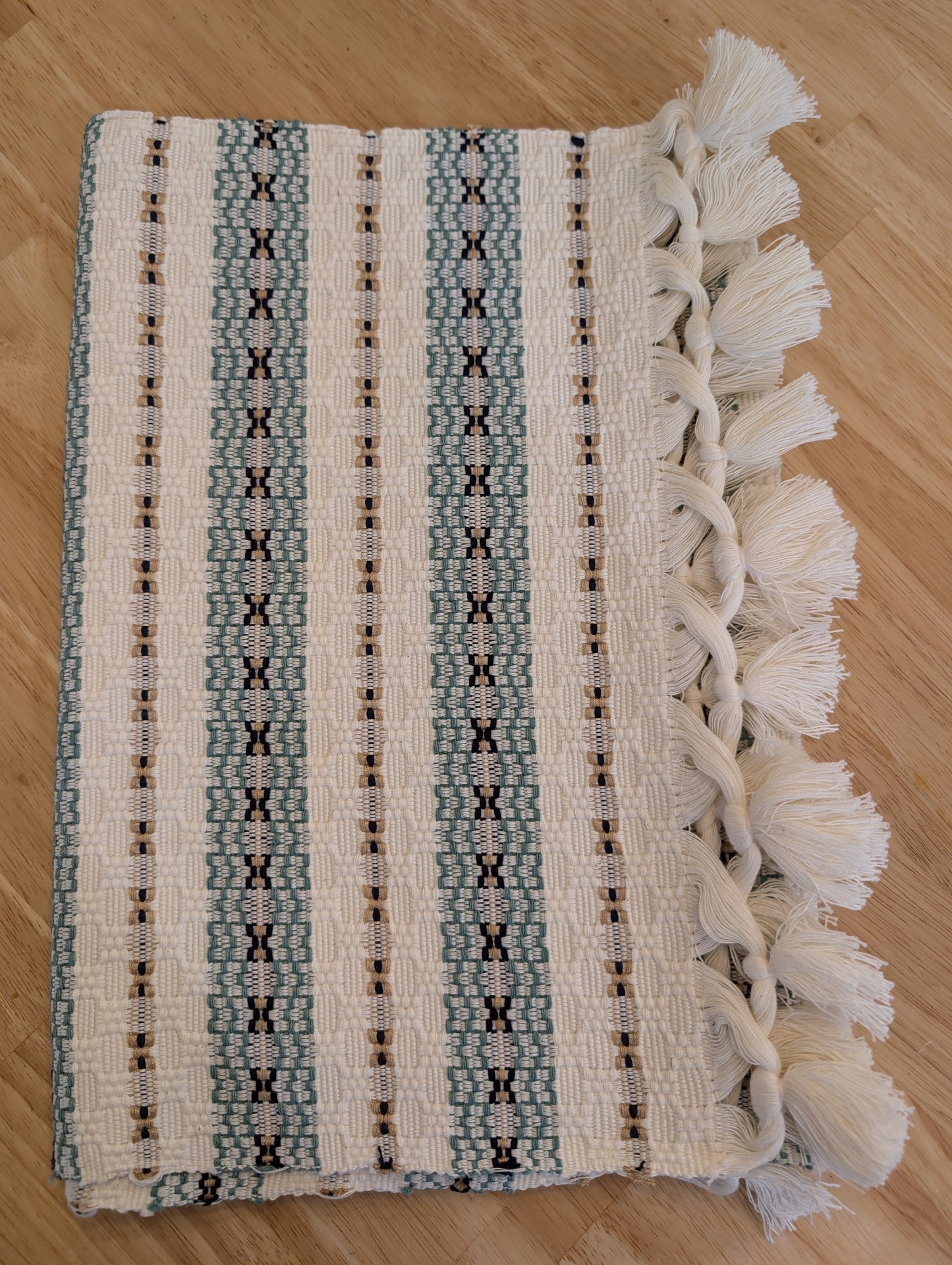 Cielito Table Runner