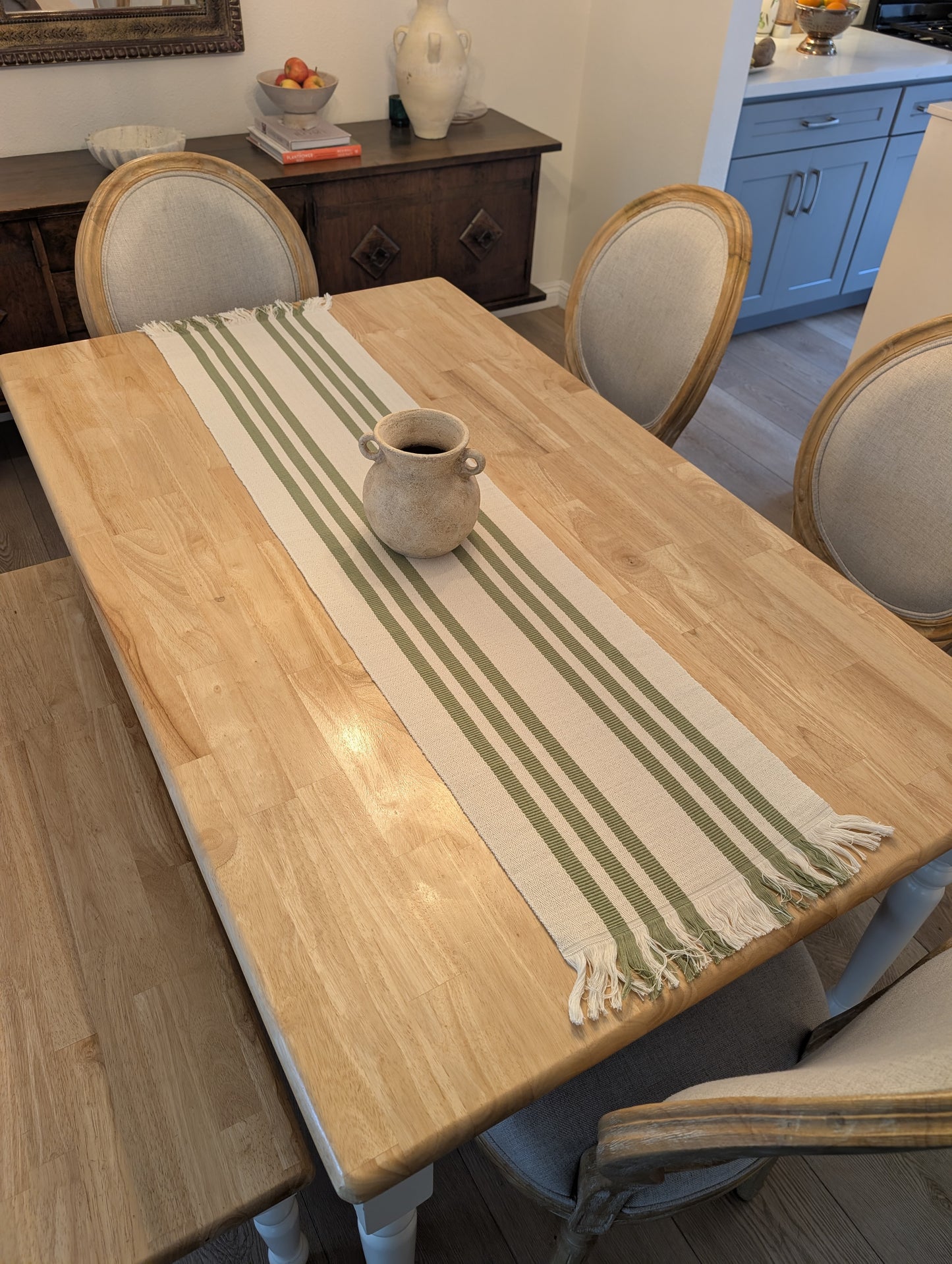 Oliva Table Runner