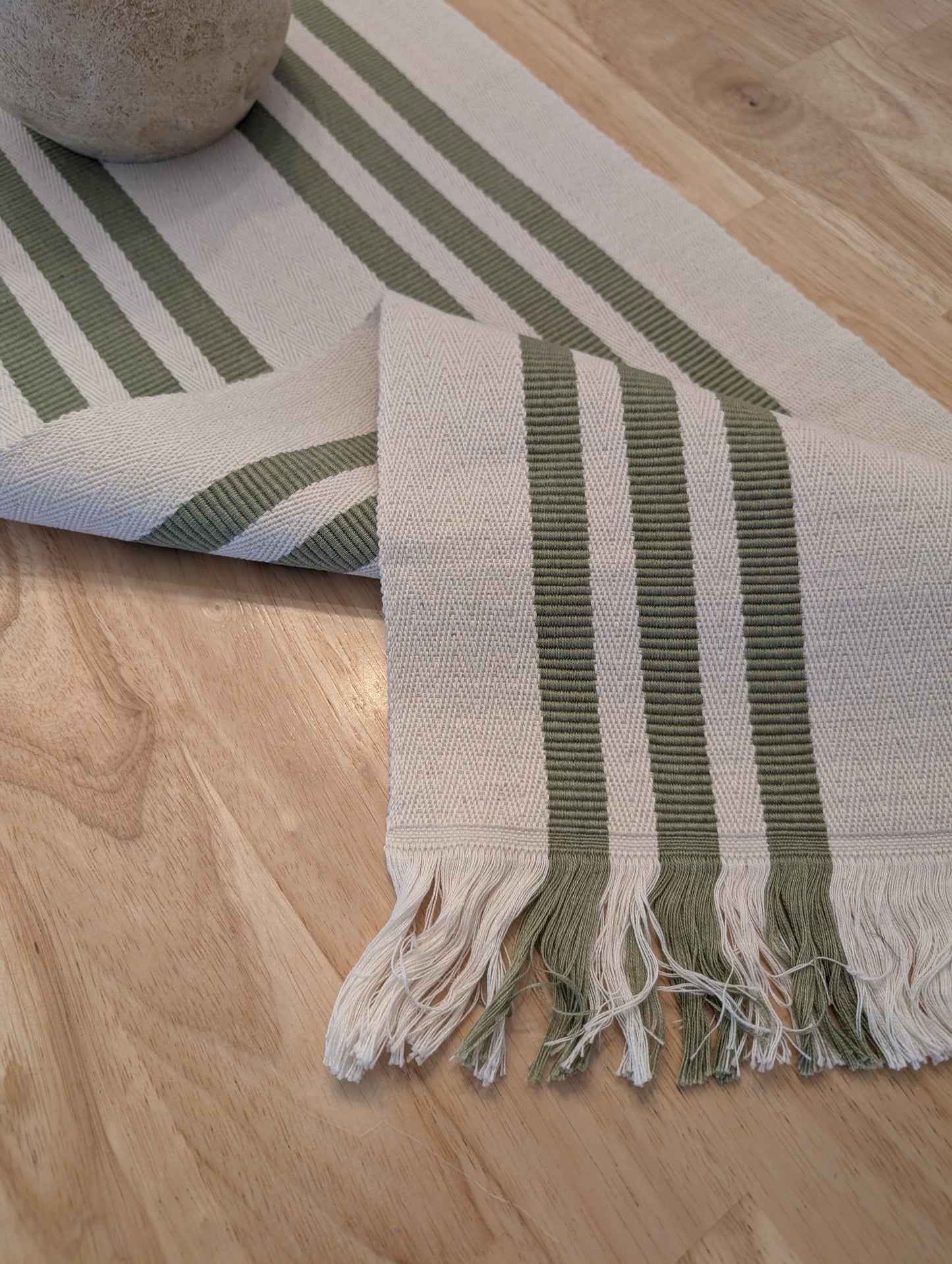 Oliva Table Runner